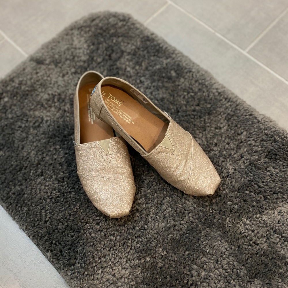 Toms women’s rose gold glitter alpargata, sz 7.5